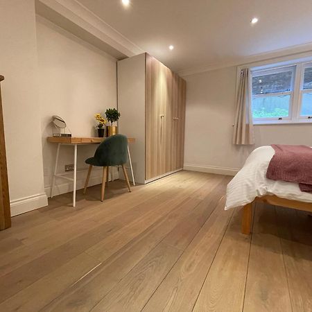 5 Bed House - Fancy - Sleep Up To 12 - Central ロンドン エクステリア 写真